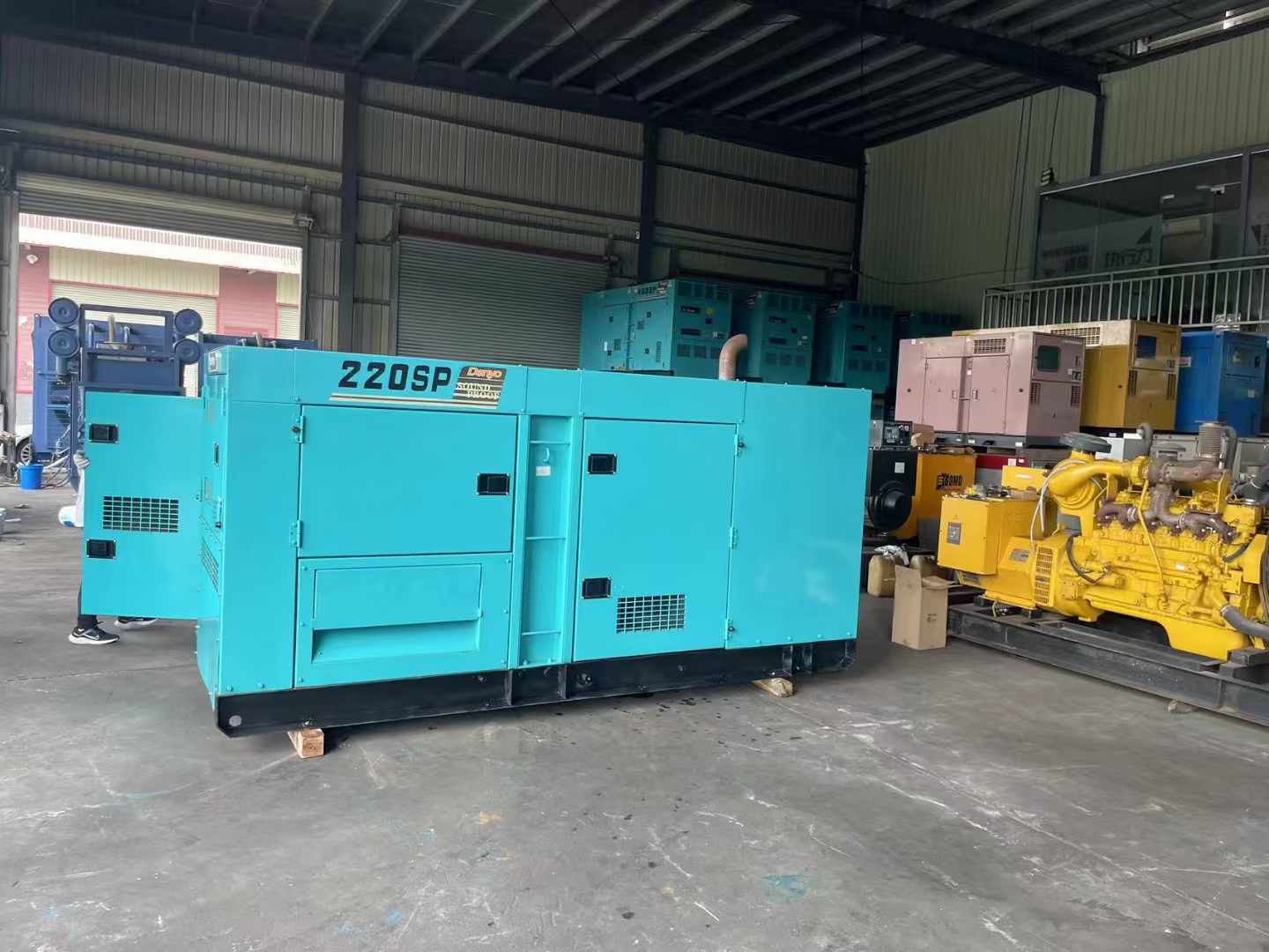 留坝800kW 柴油发电机的输出电流波动范围是多少？